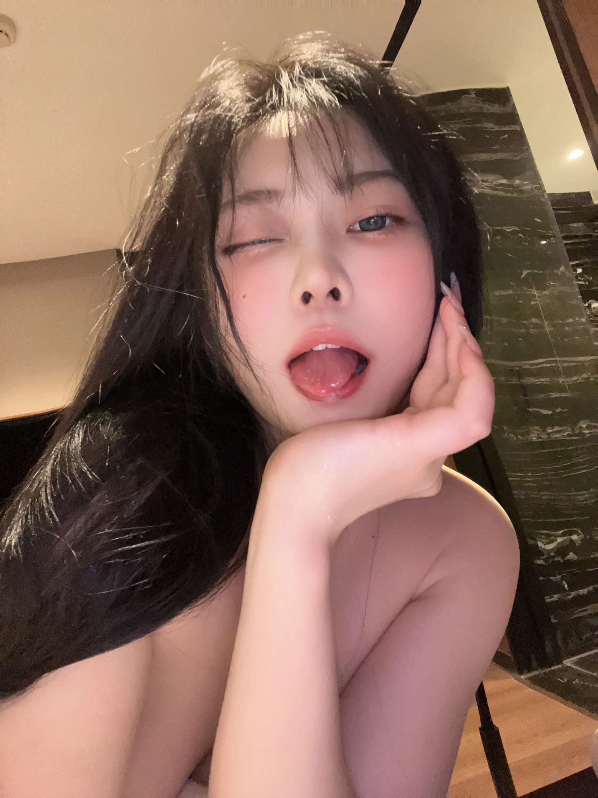 041.左公子666微密圈 –  俏皮女娃 1